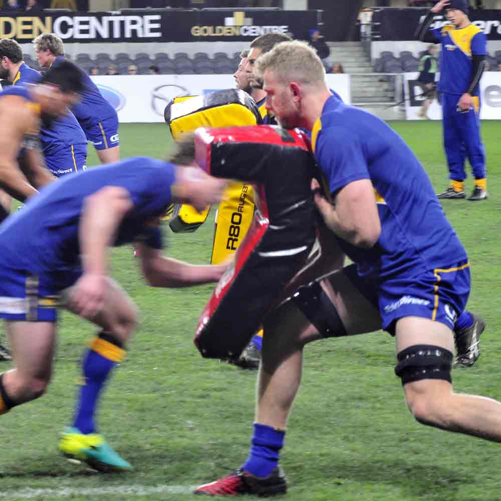 R80 Force Hook Rugby Contact Shield -