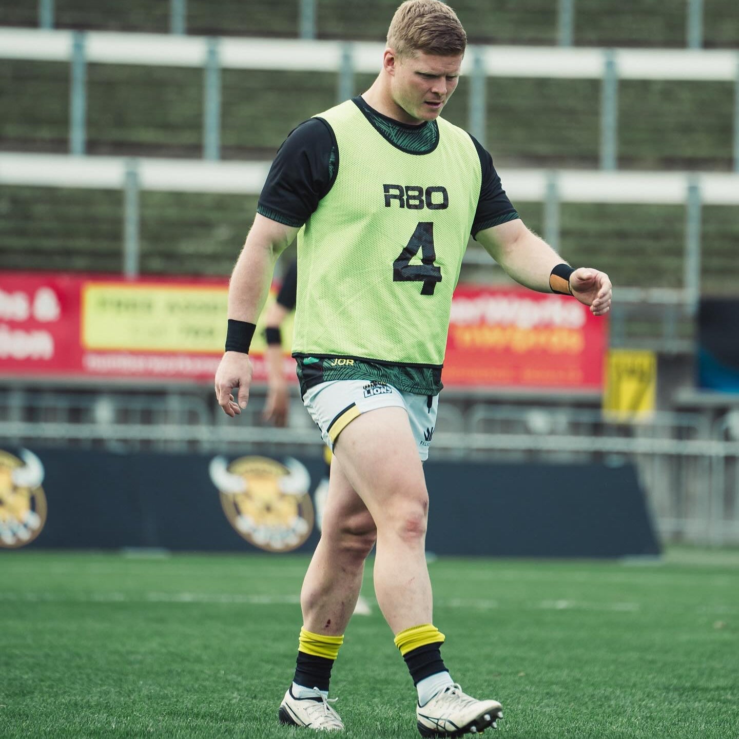 1 - 15 Numbered Training Bib Sets - SmallRed