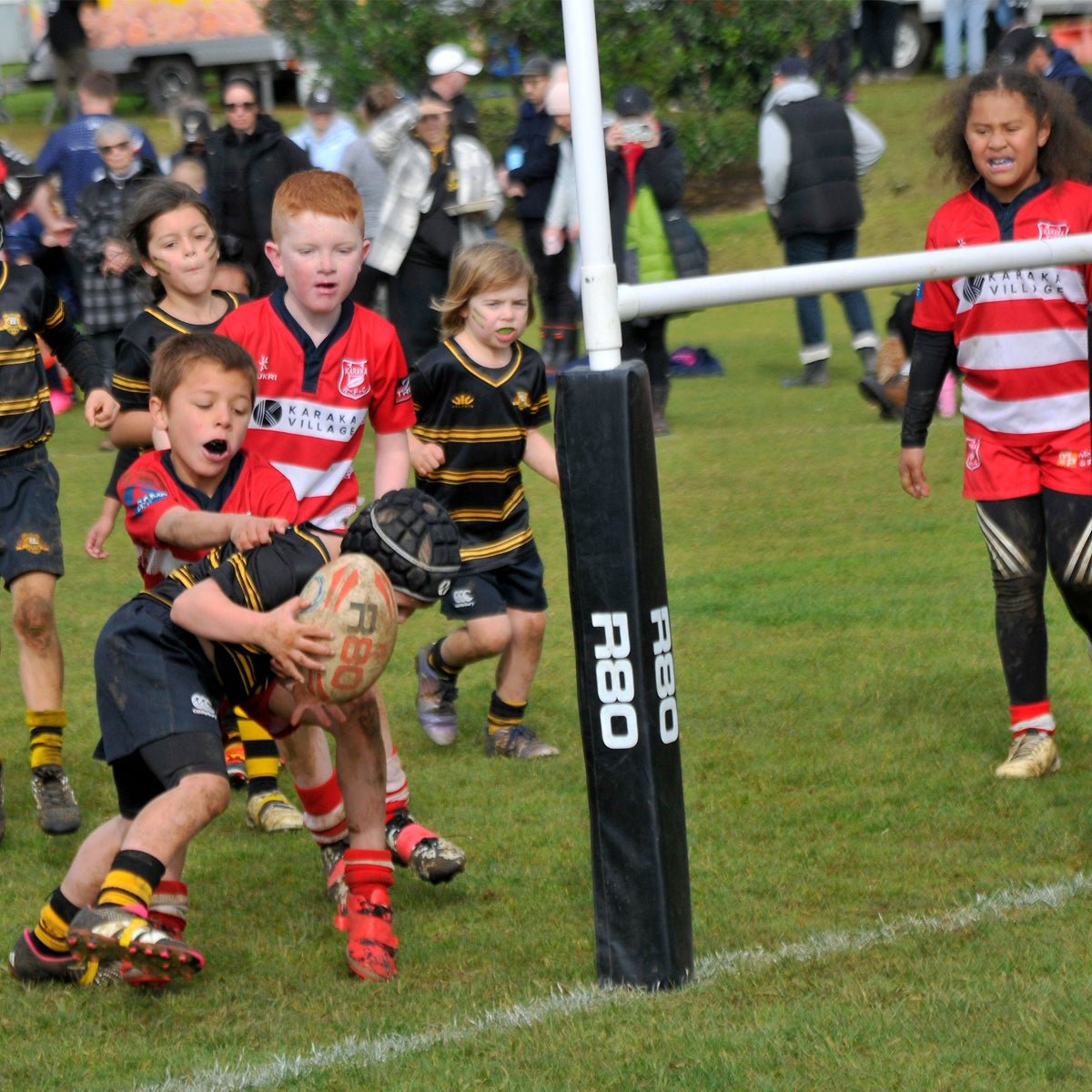 R80 Junior Portable Rugby Goal Posts with Pads - 