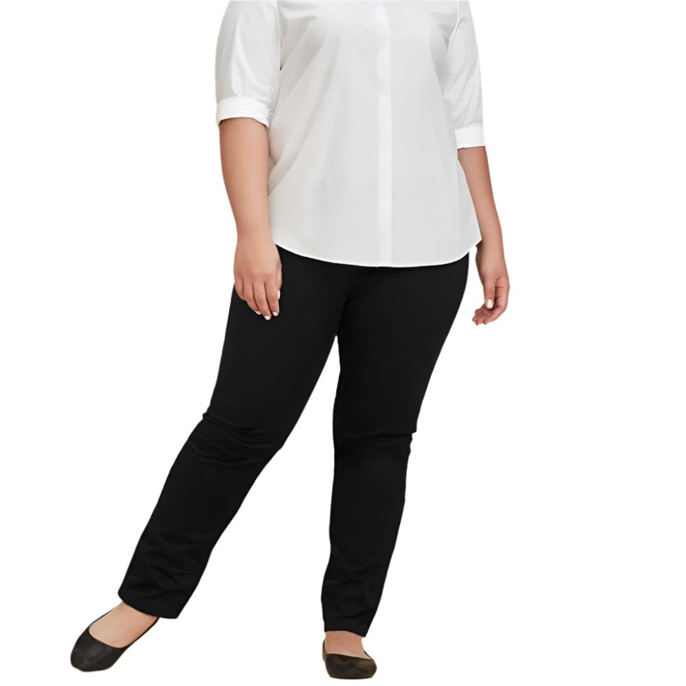 Woman&#39;s Slim Leg Stretch Chino Pant - Black