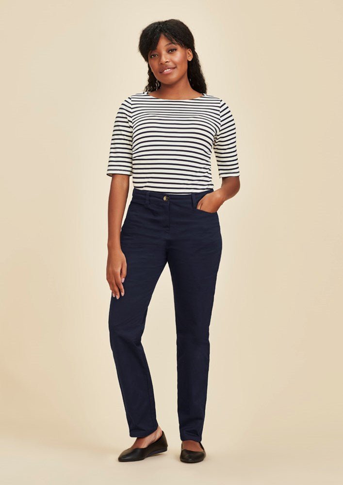 Woman's Slim Leg Stretch Chino Pant - Navy