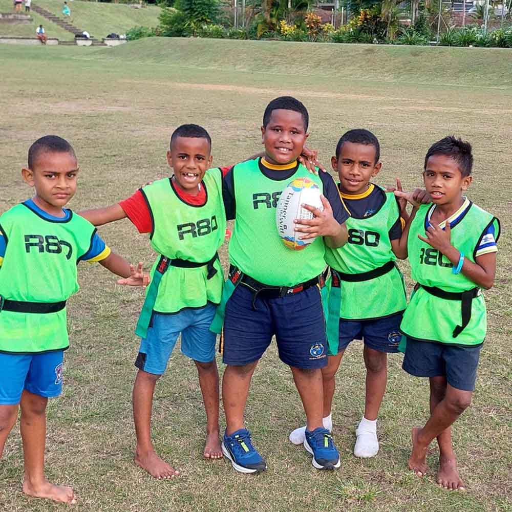 R80 Junior Rippa Team Sets with Posts & Corner Poles - Blue / GreenJunior 115cm suits 4 to 10 year oldsJunior - 4 to 8 years