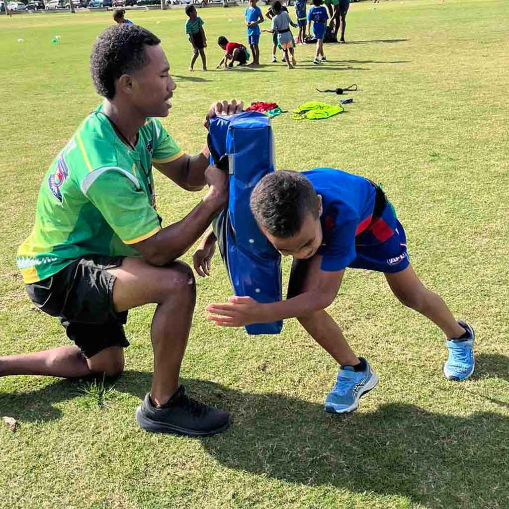 R80 Junior Hit Shield - 