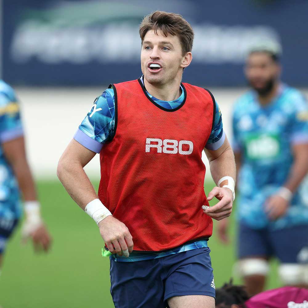 R80 Mesh Training Bibs - SmallRed