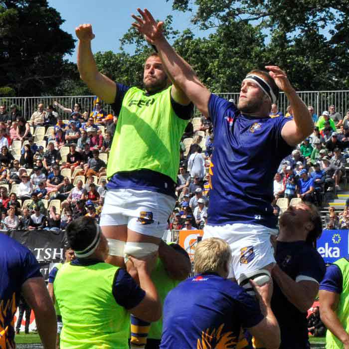 R80 Mesh Training Bibs - SmallRed