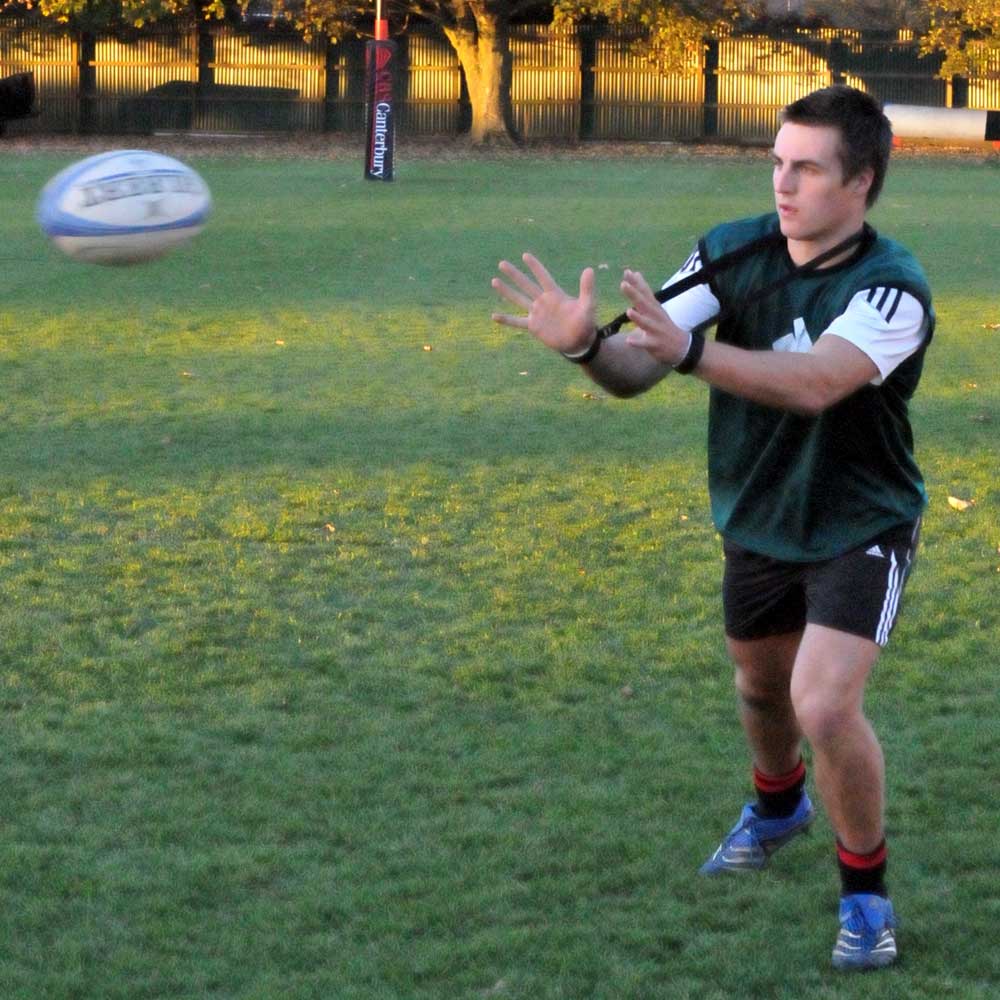 R80 Perfect Pass Trainer - 